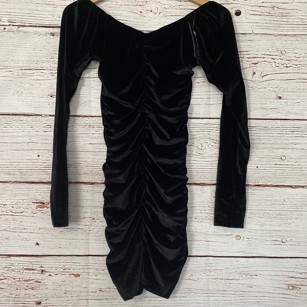 Womens long sleeve black velvet mini dress long sleeve ruched